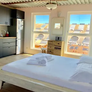 luxury-studio-unique-view-near-main-station.italymilanhotels.net/